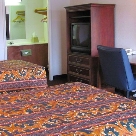 M Star Columbus North Motel Екстериор снимка