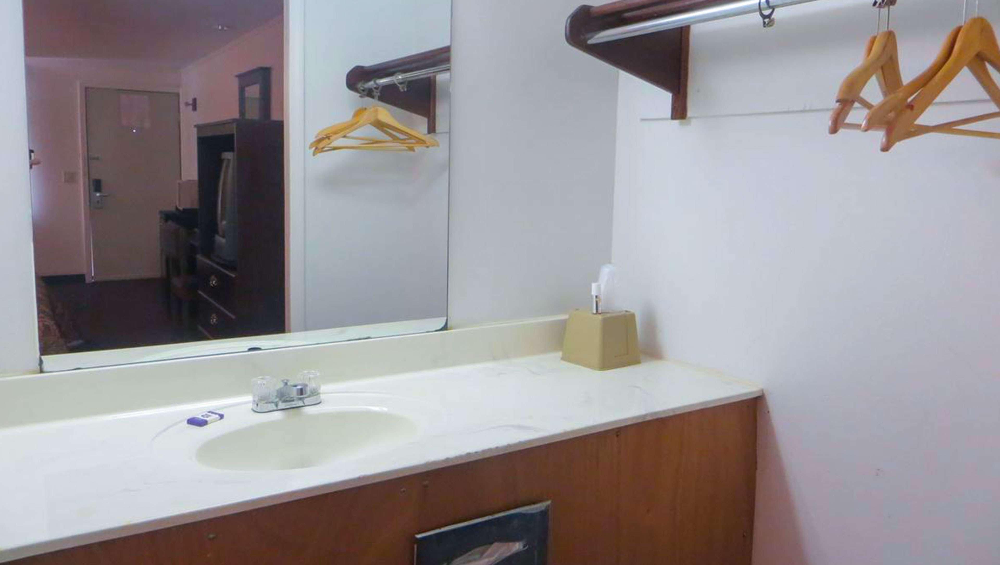 M Star Columbus North Motel Екстериор снимка
